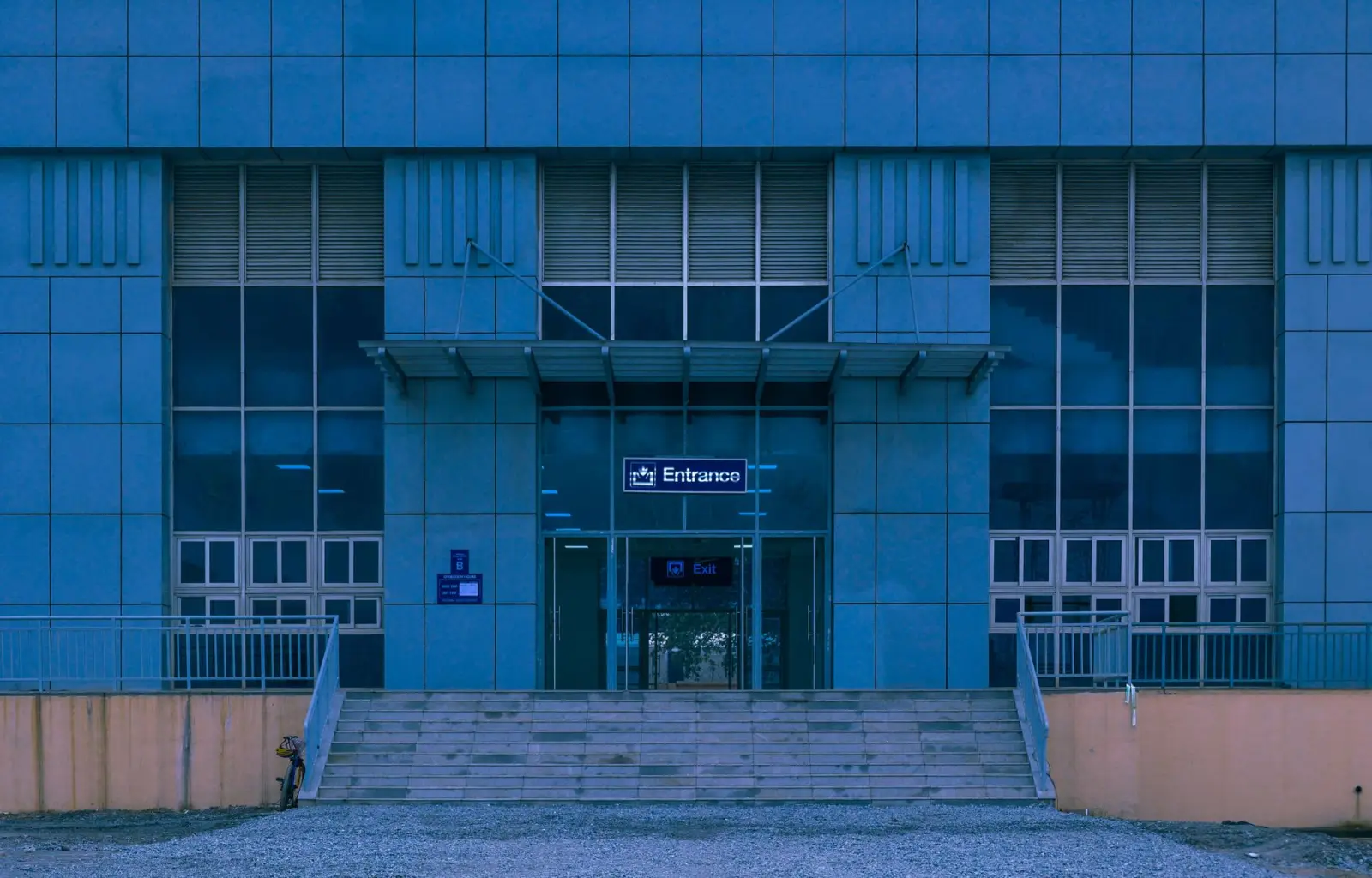 广州曼顿智能工控机在自动化产线数据采集中的应用与优势